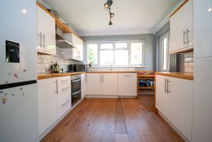Kitchen- click for photo gallery